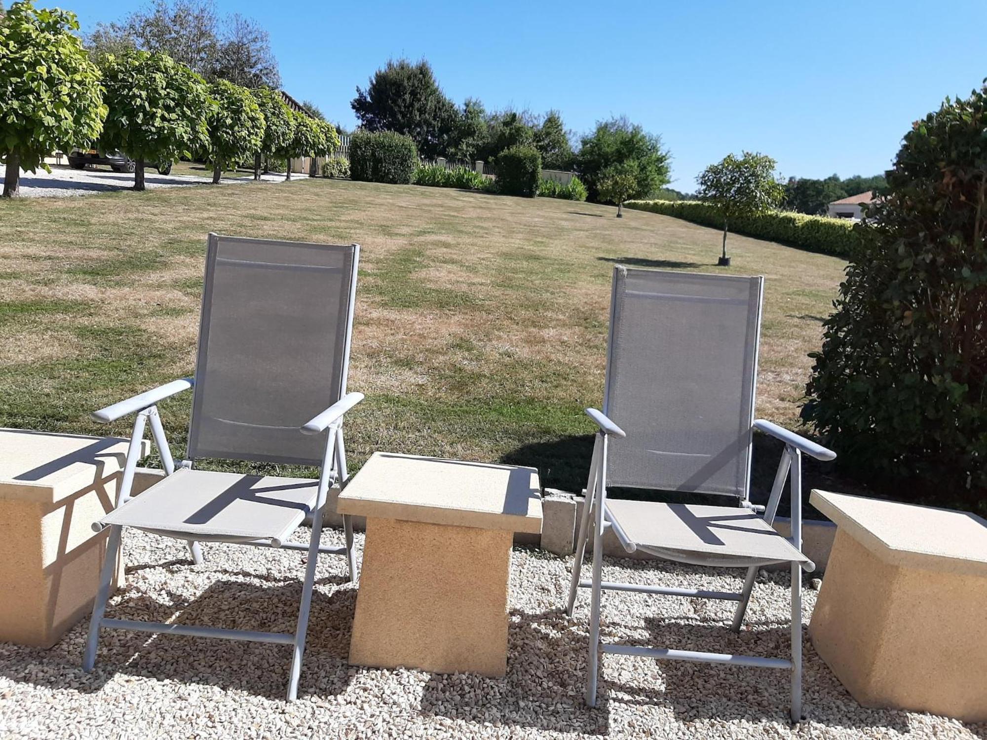 Modern Holiday Home In Aquitaine Saint-Nexans Zewnętrze zdjęcie