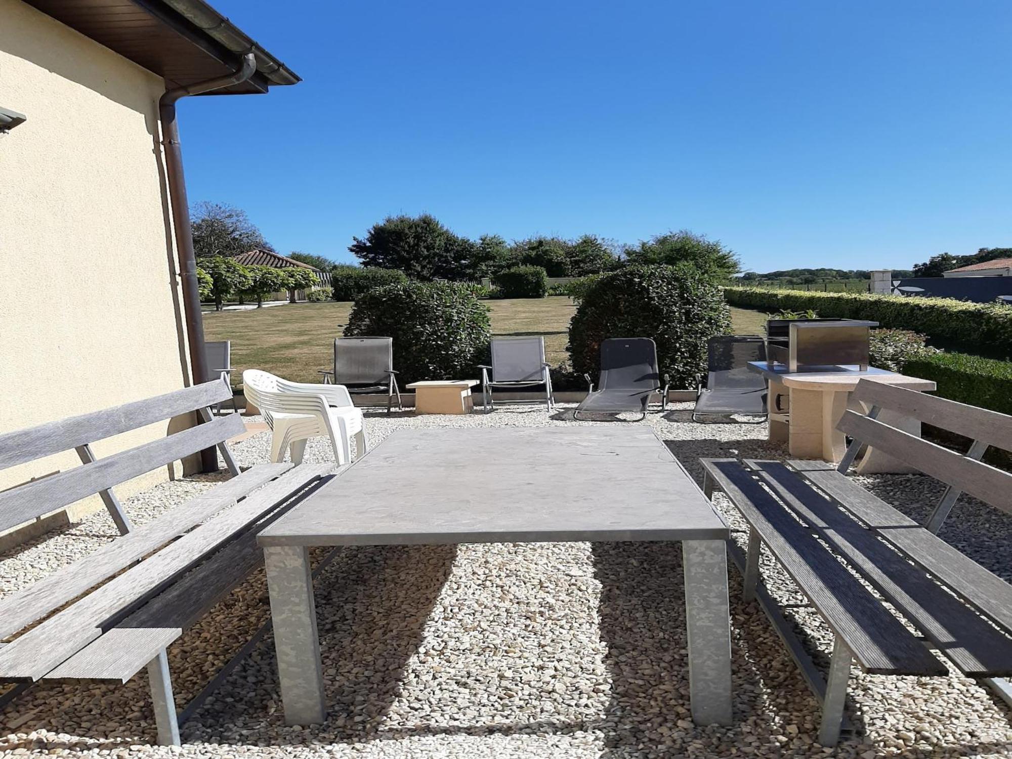 Modern Holiday Home In Aquitaine Saint-Nexans Zewnętrze zdjęcie